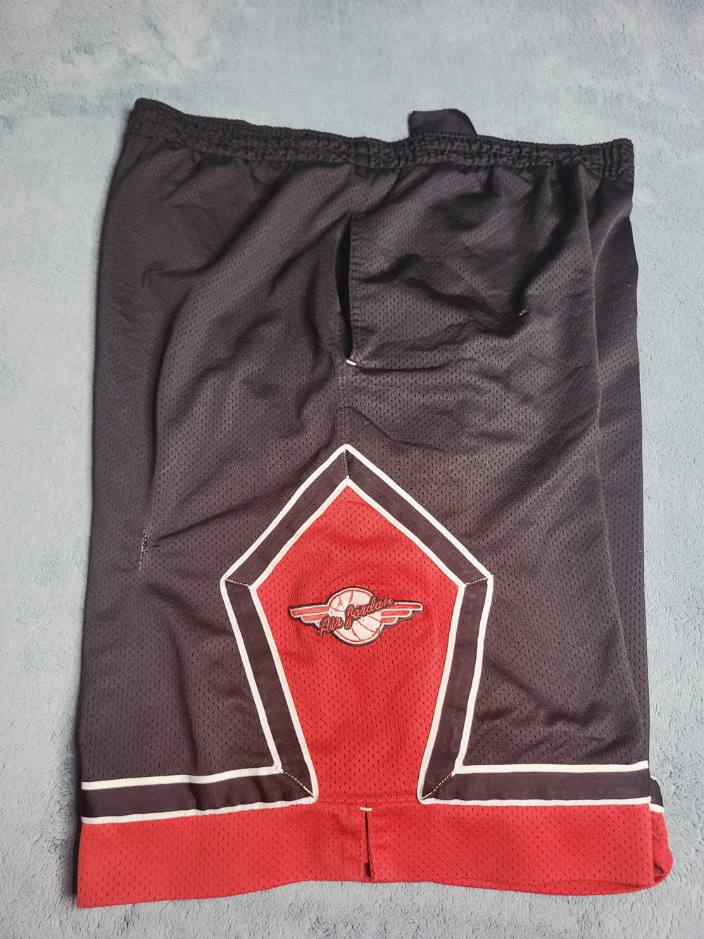 VTG Jordan 20th Anniversary Diamond Wings Mesh Shorts Black Red Mens L Rare 2005
